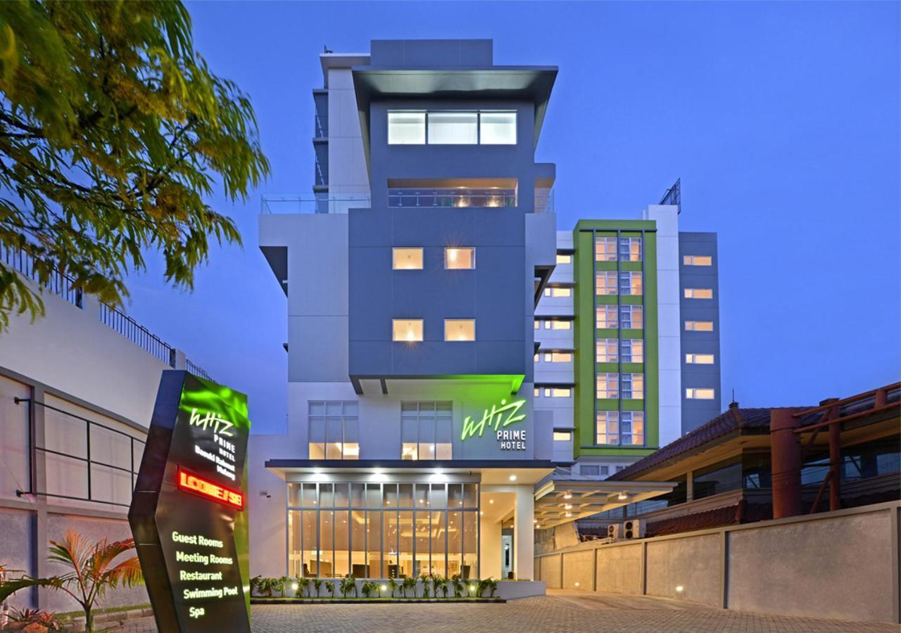 Whiz Prime Hotel Basuki Rahmat מאלאנג מראה חיצוני תמונה